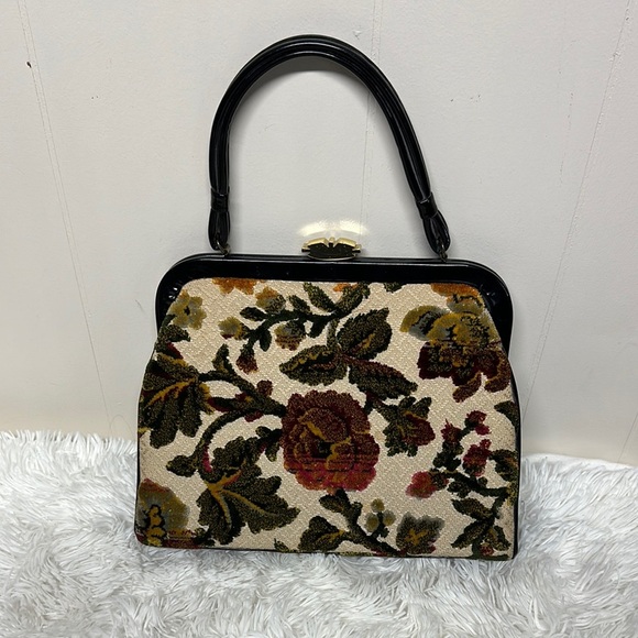 Vintage Black and Cream Satchel with Floral Design and Kisslock - Picture 1 of 11